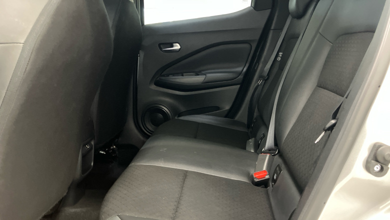 Nissan Juke 1.0 DiG-T 114 N-Connecta 5dr DCT Petrol Hatchback